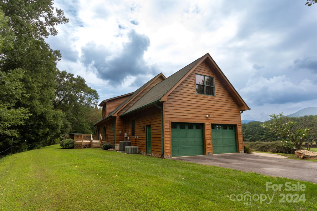 644 Rabbit Skin Rd Waynesville, NC 28785