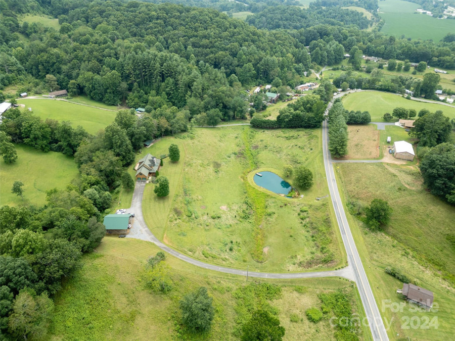 644 Rabbit Skin Rd Waynesville, NC 28785