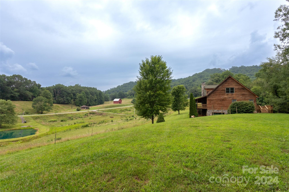 644 Rabbit Skin Rd Waynesville, NC 28785