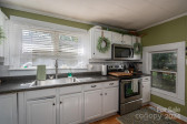 206 6th St Conover, NC 28613