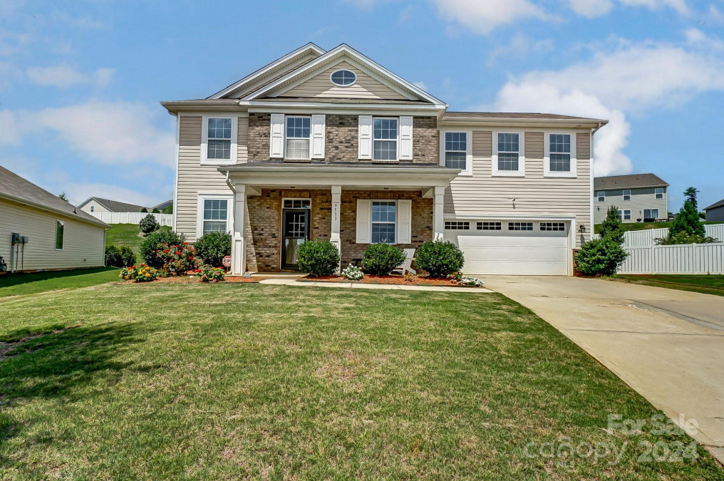 9533 Silverdale Ln Charlotte, NC 28269