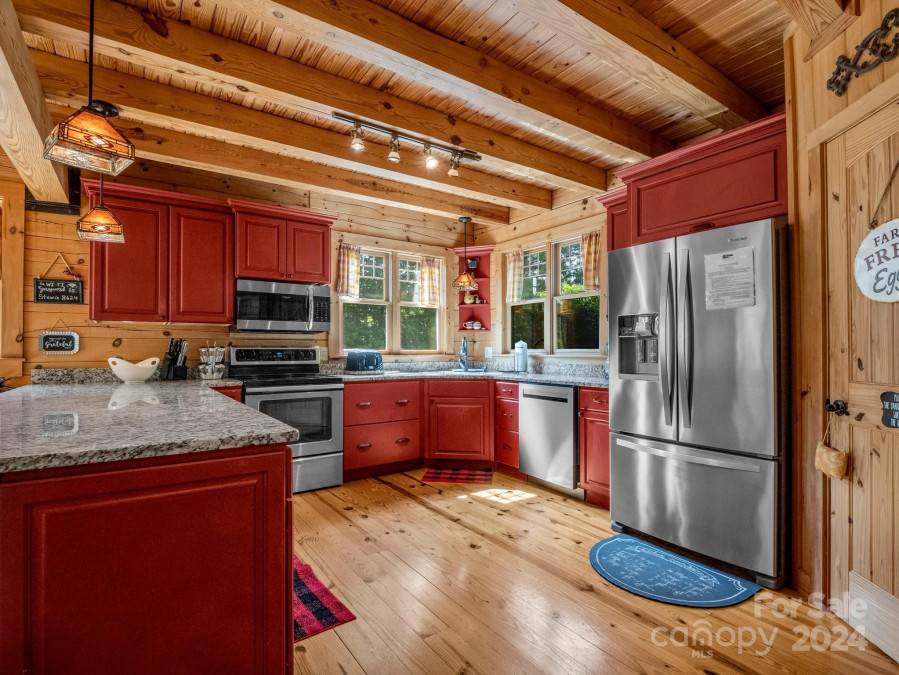 219 Highland Hts Lake Lure, NC 28746