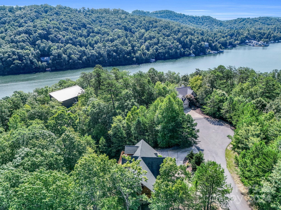 219 Highland Hts Lake Lure, NC 28746