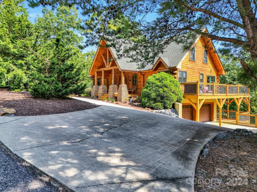 219 Highland Hts Lake Lure, NC 28746