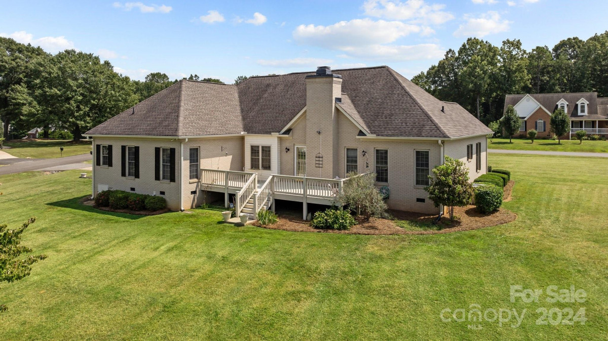 113 Hancock Crossing Clover, SC 29710