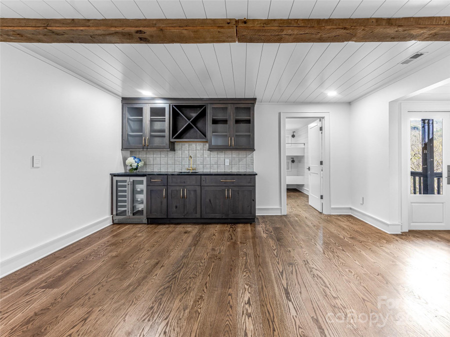 80 Raven Rock Vi Lake Toxaway, NC 28747