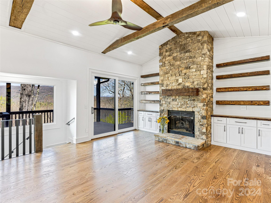 80 Raven Rock Vi Lake Toxaway, NC 28747