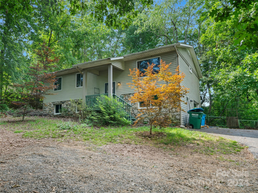 112 Charland Forest Rd Asheville, NC 28803