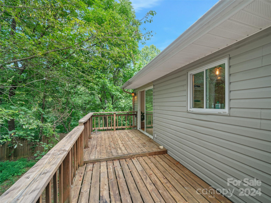 112 Charland Forest Rd Asheville, NC 28803