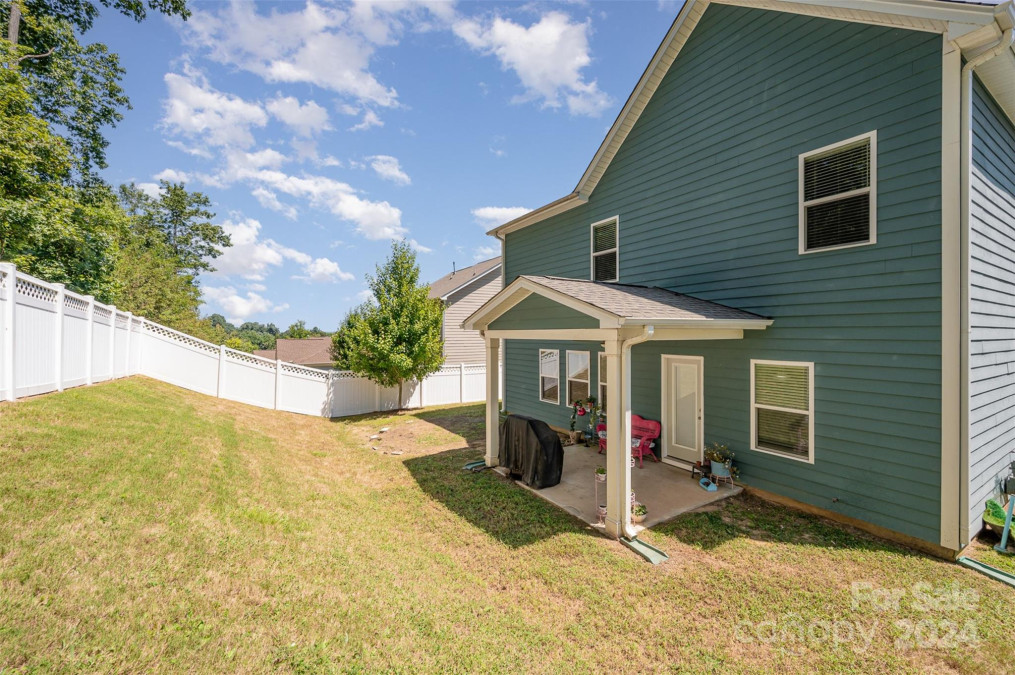 113 Cramerton Mills Pw Cramerton, NC 28032