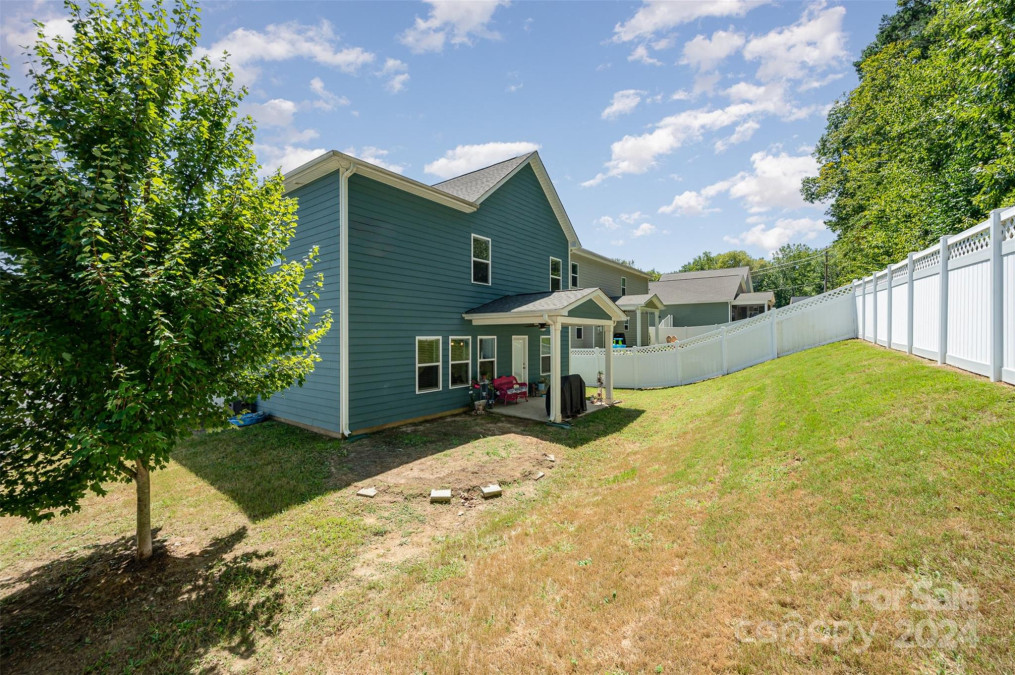 113 Cramerton Mills Pw Cramerton, NC 28032