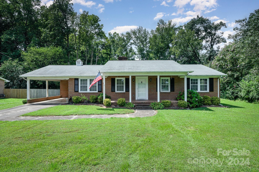 334 Brookwood Dr Salisbury, NC 28146