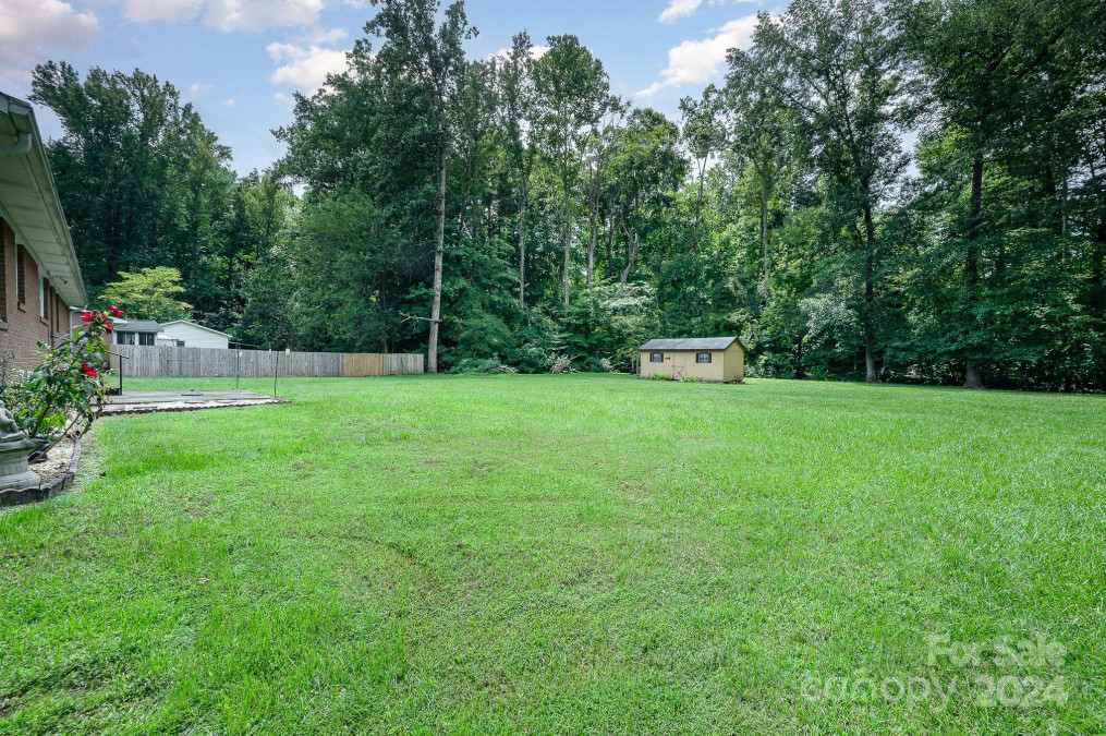 334 Brookwood Dr Salisbury, NC 28146