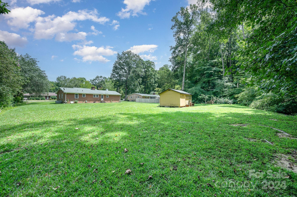 334 Brookwood Dr Salisbury, NC 28146