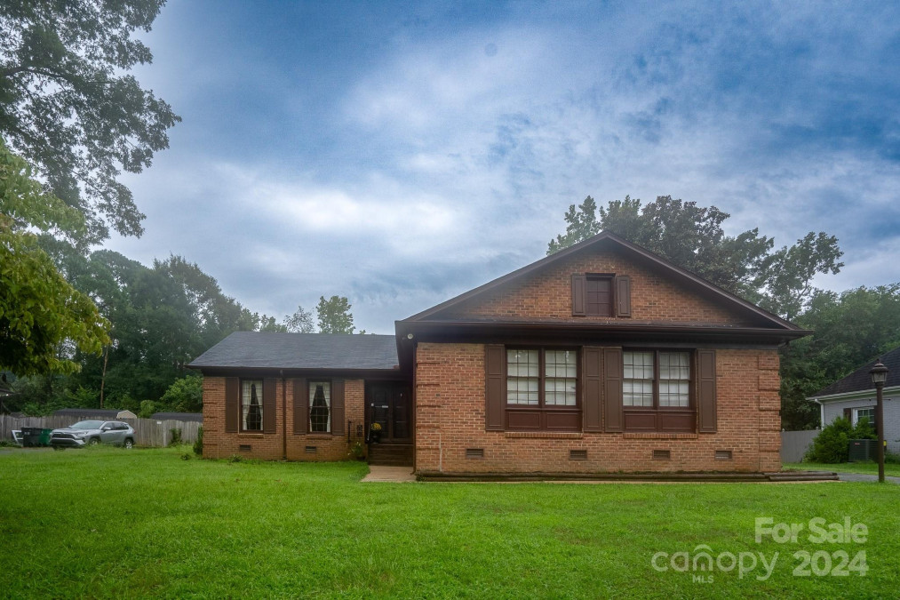 5742 Faulconbridge Rd Charlotte, NC 28227