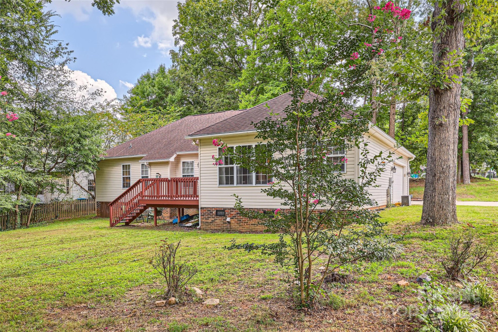 14301 Buckton Ln Matthews, NC 28105