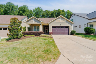 650 Tallulah Falls Dr Denver, NC 28037