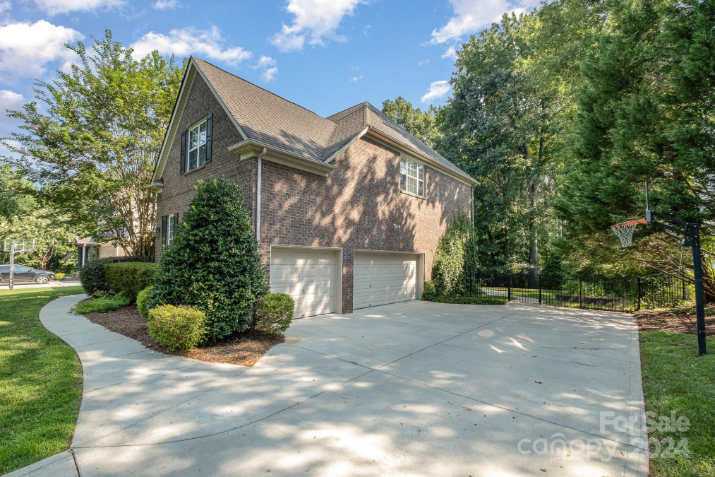 675 Wisteria Walk Way Fort Mill, SC 29715