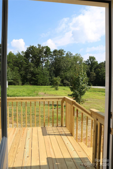 203 Grassy Field Ct Lawndale, NC 28090