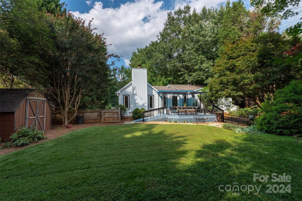 1316 Wandering Way Dr Charlotte, NC 28226