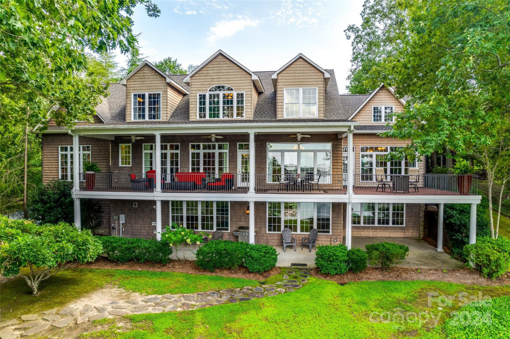 2892 Lake Wylie Dr Rock Hill, SC 29732