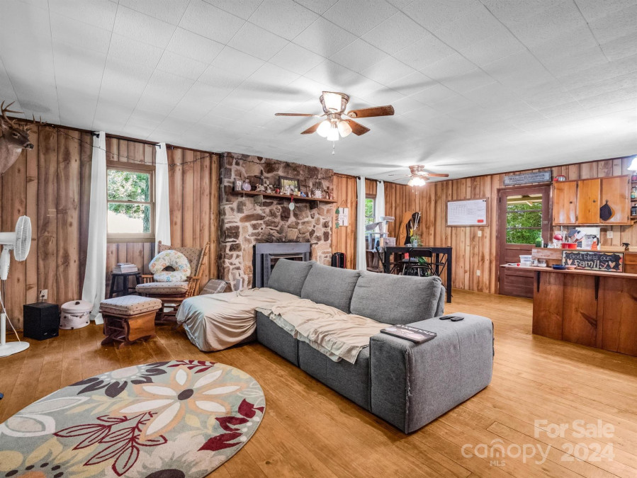 140 Wright Way Lake Lure, NC 28746