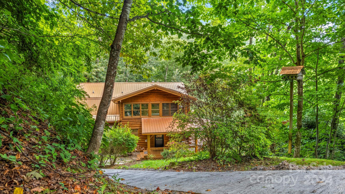 1933 Laurel Ridge Rd Maggie Valley, NC 28751