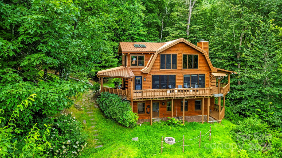 1933 Laurel Ridge Rd Maggie Valley, NC 28751