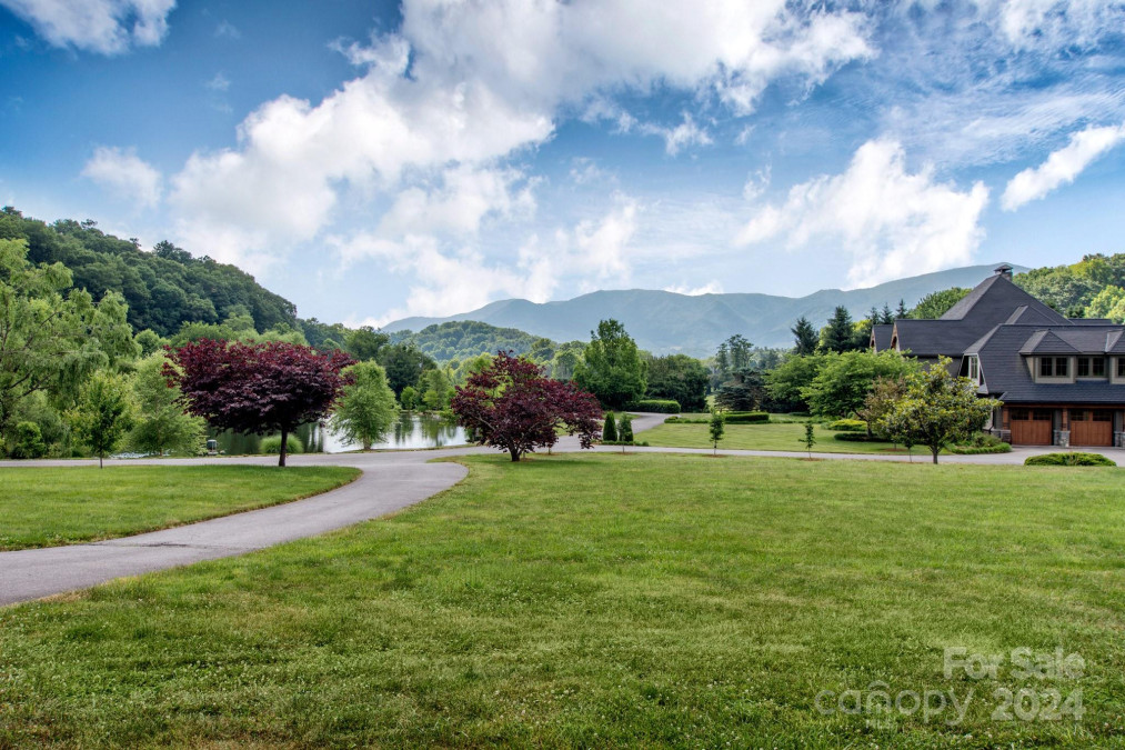 51 Plott Valley Rd Waynesville, NC 28786