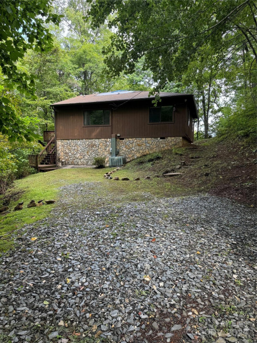 1875 Battle Branch Rd Bryson City, NC 28713