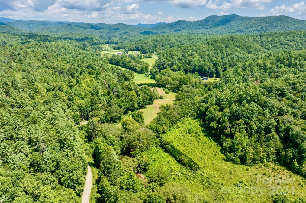 3050 Old Johns River Rd Collettsville, NC 28611