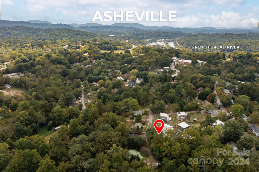 205 Ashby Cottage Ln Asheville, NC 28804