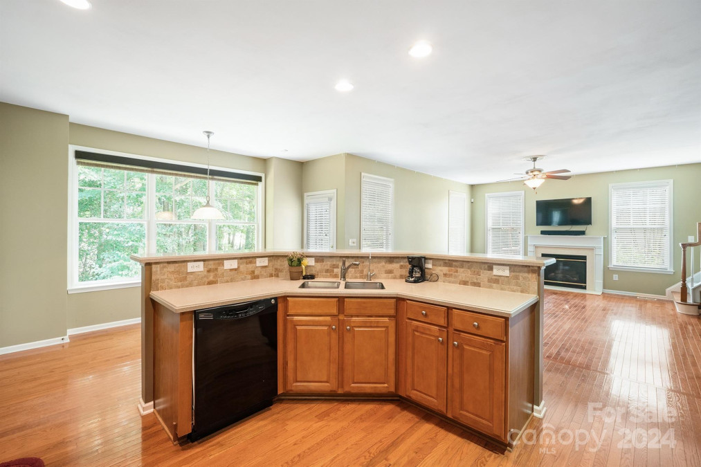 7372 Sedgebrook Dr Stanley, NC 28164