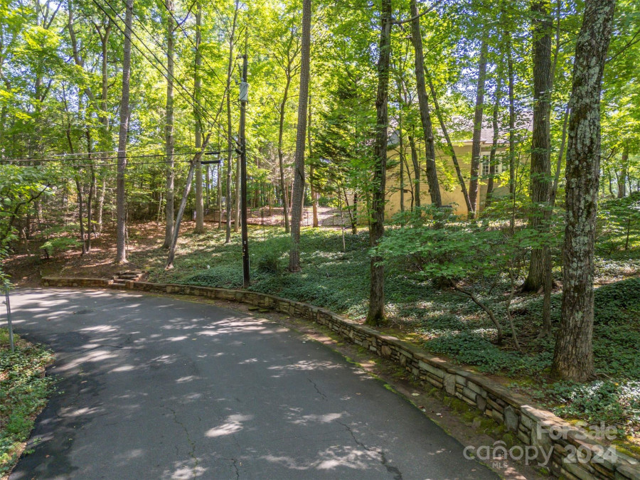 57 Greenstoke Loop Tryon, NC 28782