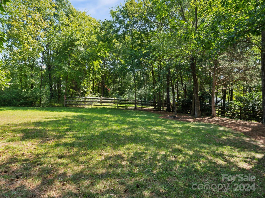 14801 Pomerol Ln Pineville, NC 28134