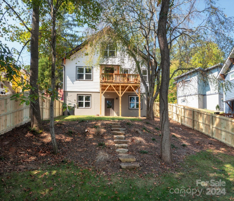 26 Tahkieostie Trl Asheville, NC 28806