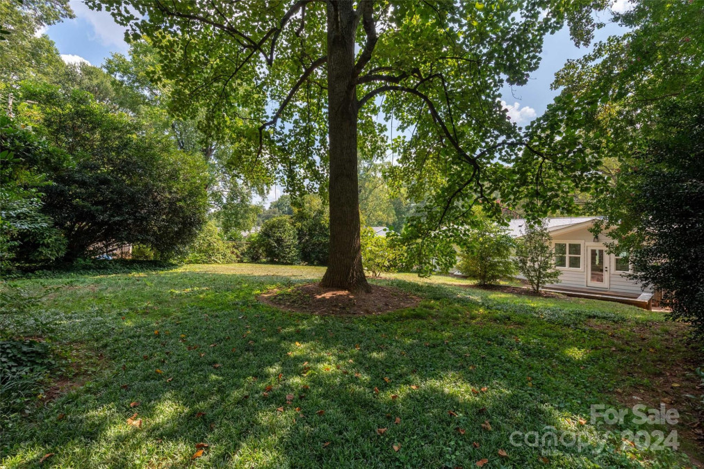 315 Seneca Pl Charlotte, NC 28210