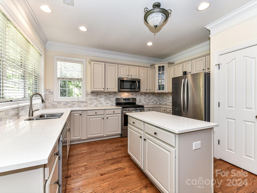 6012 Abergele Ln Matthews, NC 28104