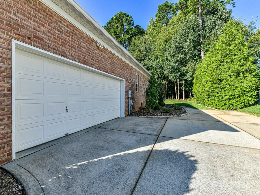 6012 Abergele Ln Matthews, NC 28104