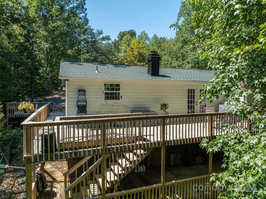 219 Rustic Hills Cir Bessemer City, NC 28016