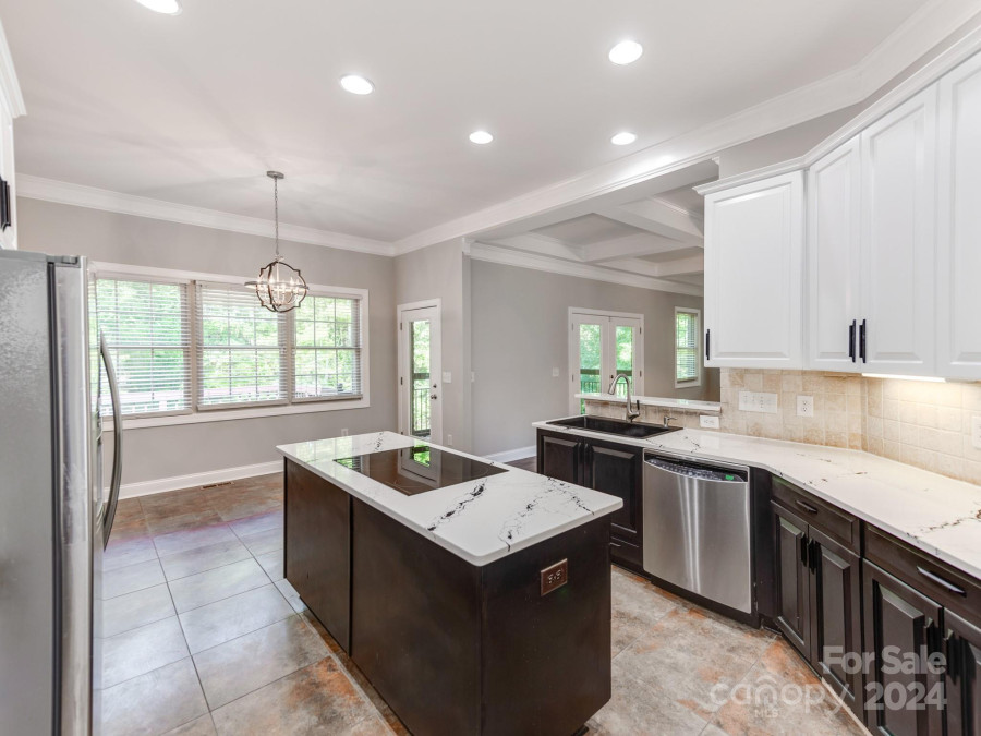 4206 Oldstone Forest Dr Waxhaw, NC 28173