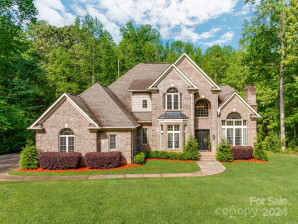 4206 Oldstone Forest Dr Waxhaw, NC 28173