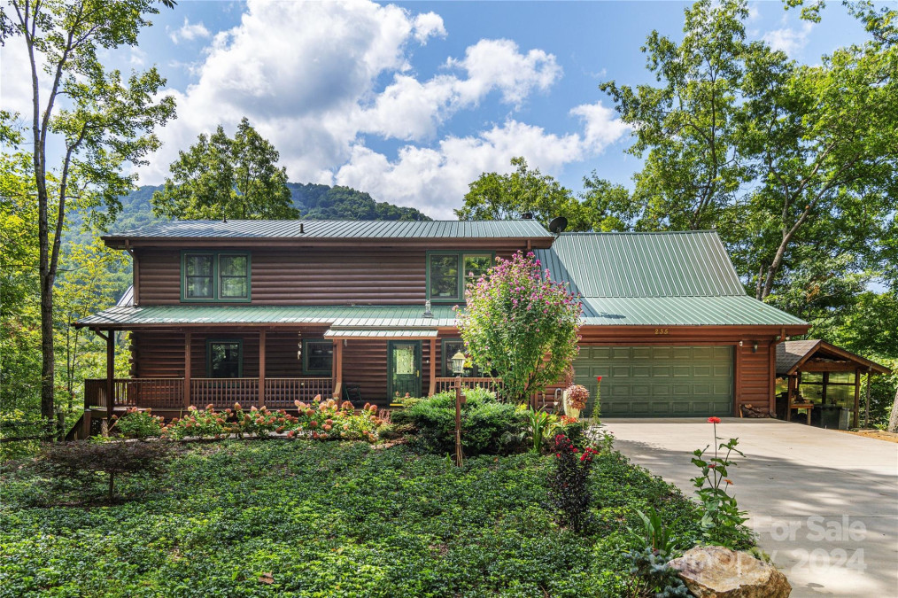 235 Timucua Trl Waynesville, NC 28786