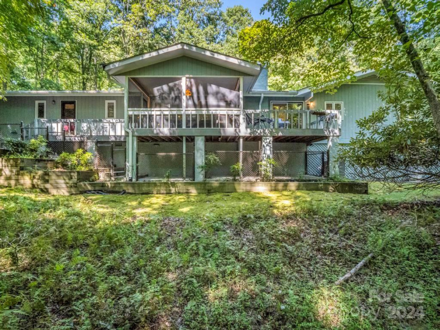 1415 Campbell Dr Pisgah Forest, NC 28768