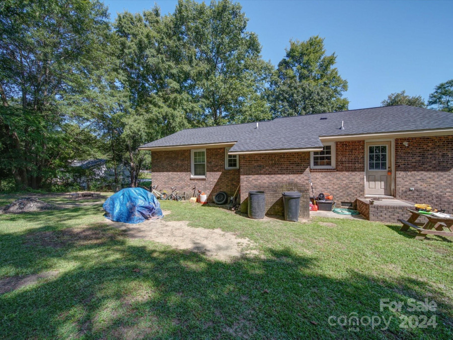 1140 Confederate Ave Lancaster, SC 29720