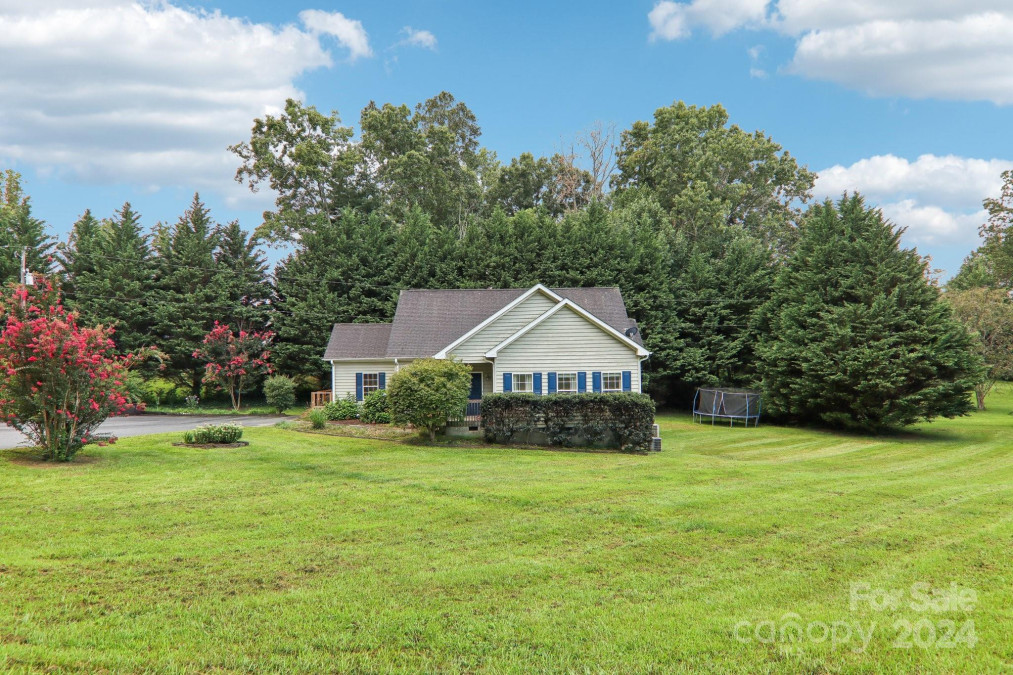 331 Blythewood Dr Hendersonville, NC 28792