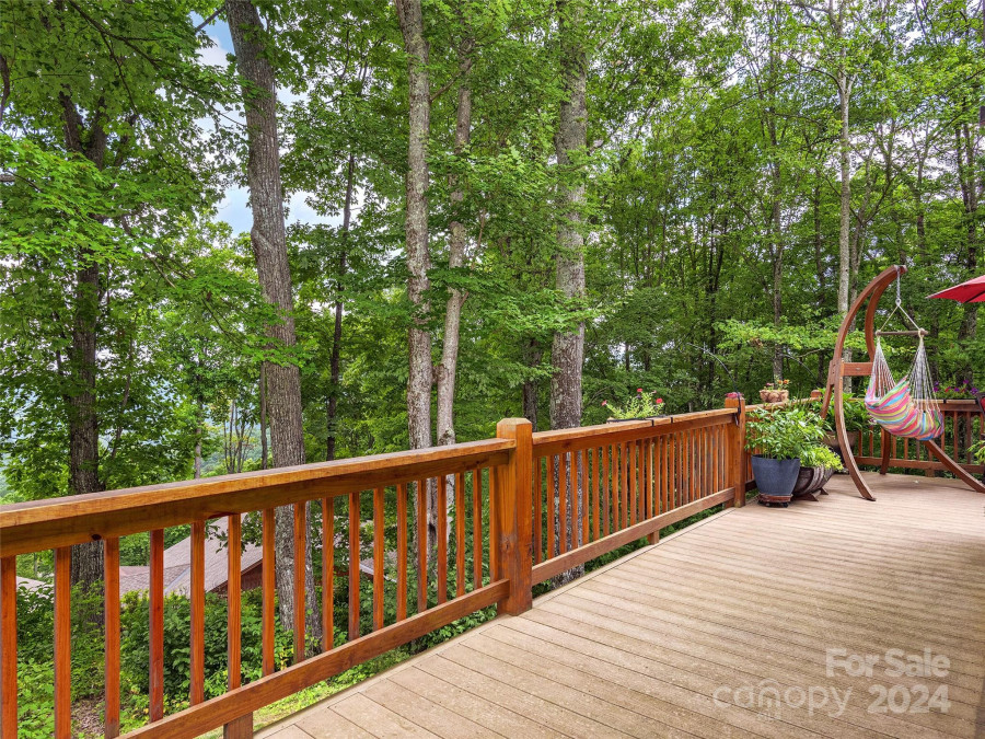 115 Loafer Ln Waynesville, NC 28785