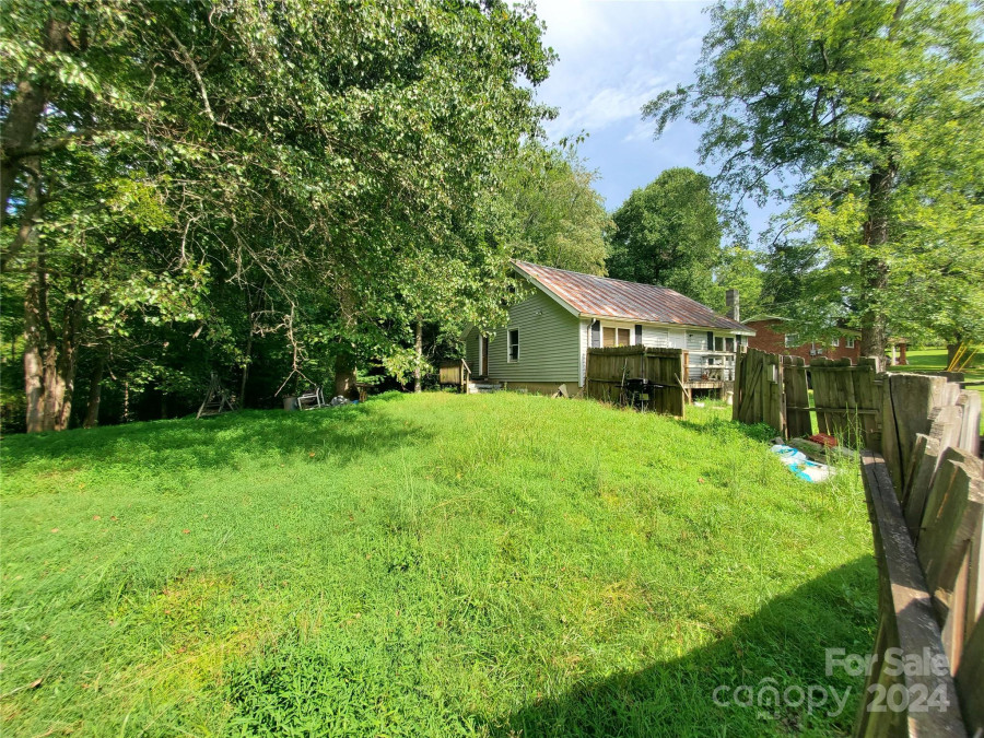 202 Waterfront Dr Wilkesboro, NC 28697