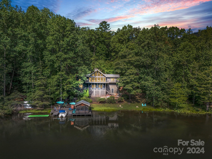 430 Westlake Dr Lake Lure, NC 28746