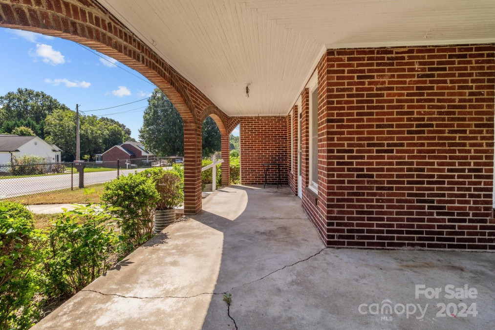 600 Chapel St Landis, NC 28088